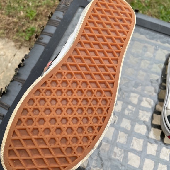 Black and white vans - Picture 11 of 13